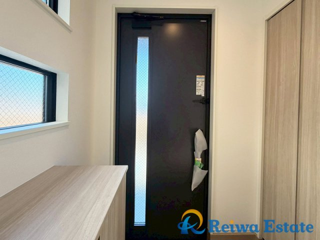 新築戸建　藤沢市城南5丁目の玄関