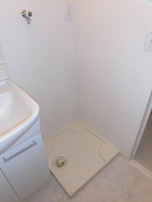 【洗面所】 | ヴィルヌーブ弐番館 | 洗濯機置き場