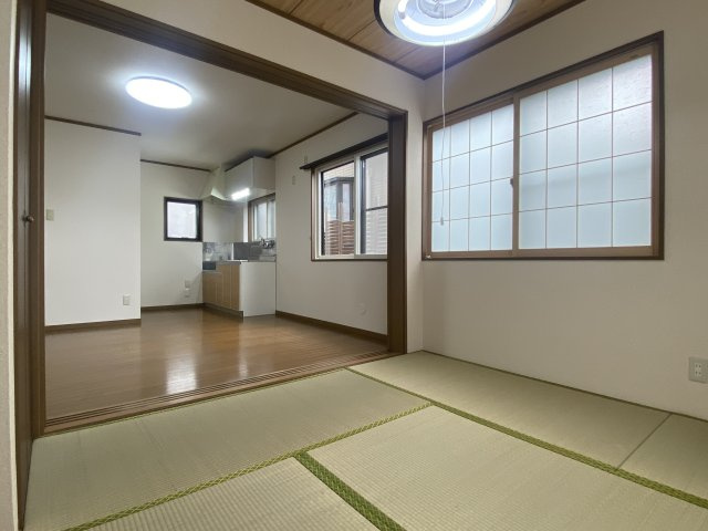 泉中央2丁目貸家の和室|和室4.5帖