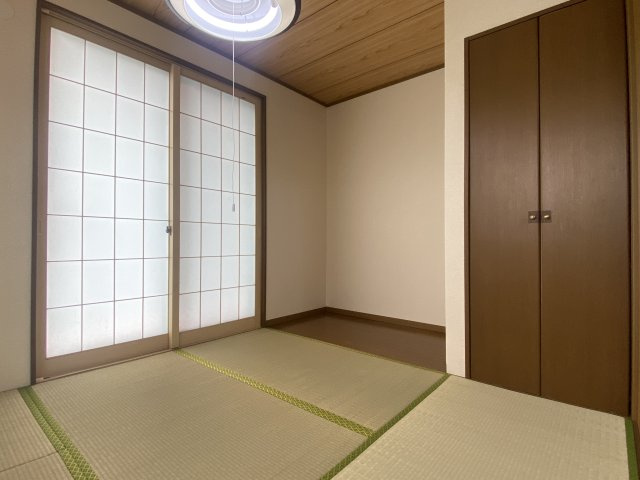 泉中央2丁目貸家の和室|和室4.5帖