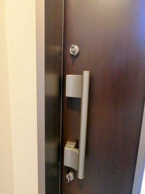 ＶＩＬＬＡ　ＦＥＬＩＣＥの玄関|★ダブルロックで安心★