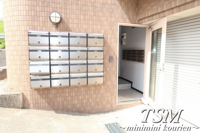 フリーディオ木屋元町のエントランス