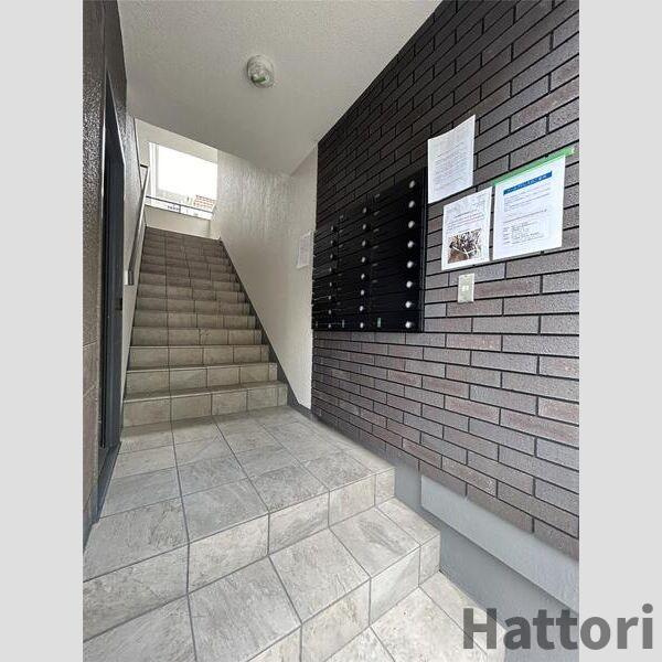 エルベコート豊中向丘のエントランス