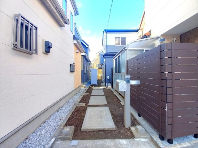 【外観】 | 市原市東国分寺台１丁目 | 玄関まで