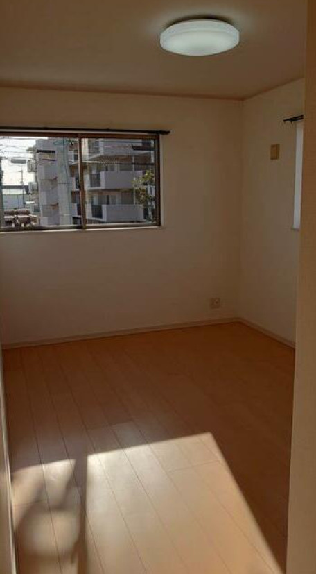 西河原戸建賃貸の洋室