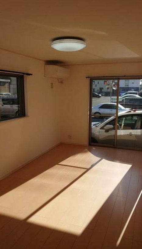 西河原戸建賃貸の居間・リビング