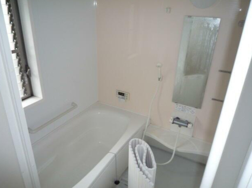 西河原戸建賃貸の浴室