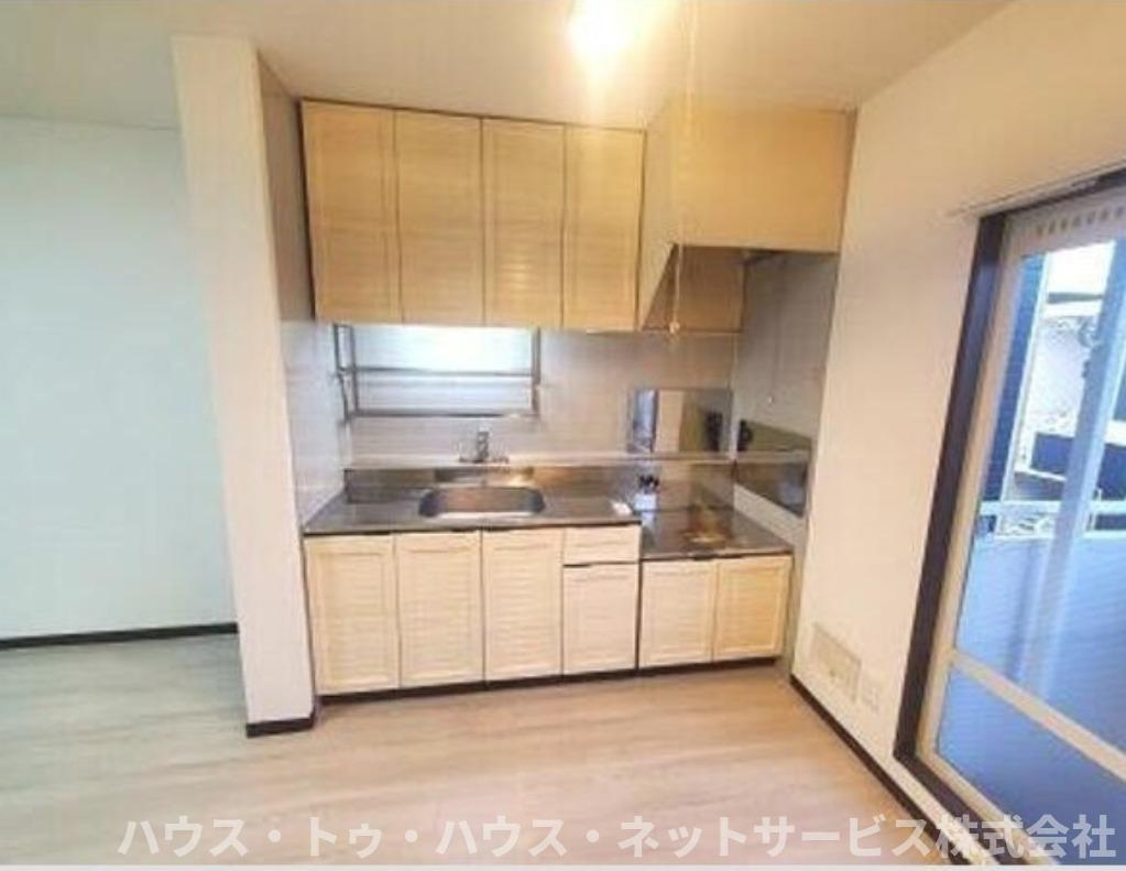 ガーデンビレッジ柏1号棟の居間・リビング