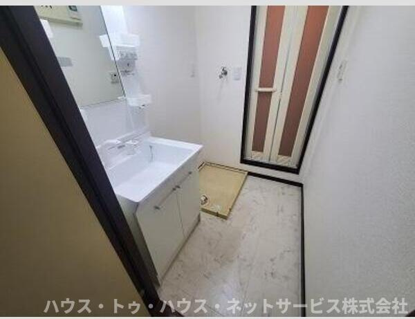 ガーデンビレッジ柏1号棟の洗面所