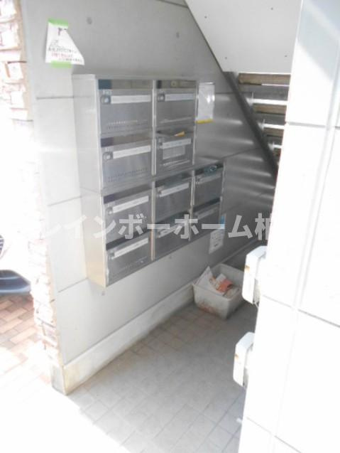 仲介手数料（賃料の1.10ヵ月）の50％OFF対象物件！のエントランス|落ち着いたエントランスです