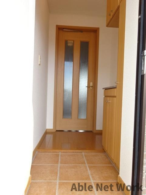 エトワールBの玄関|シューズボックスあり