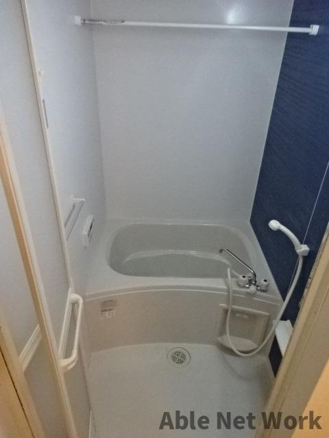 エトワールBの浴室|追い焚き＆浴室乾燥付き