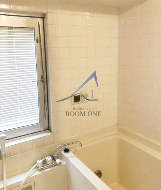 ゲミュートリヒ成城の浴室|お風呂です。