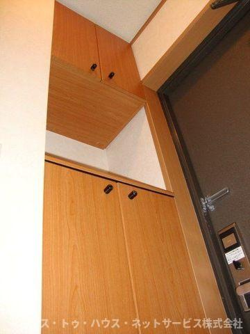 クレバーハウスの玄関