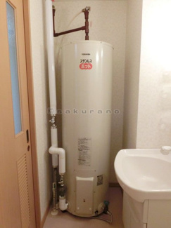 【設備】 | シャインＡＯ | 電気温水器