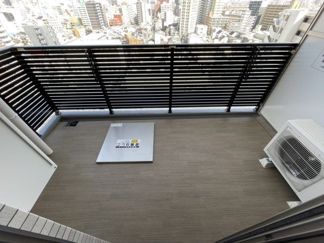 プレジオ西中島ASIANのバルコニー