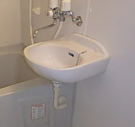 ＤＡＮＳＥＵＲ（ダンシ－ル）三佐香の洗面所