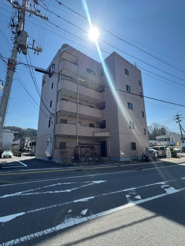 想定年間賃料1,104.1万　想定利回り7.88％　鉄筋コンクリート造の外観