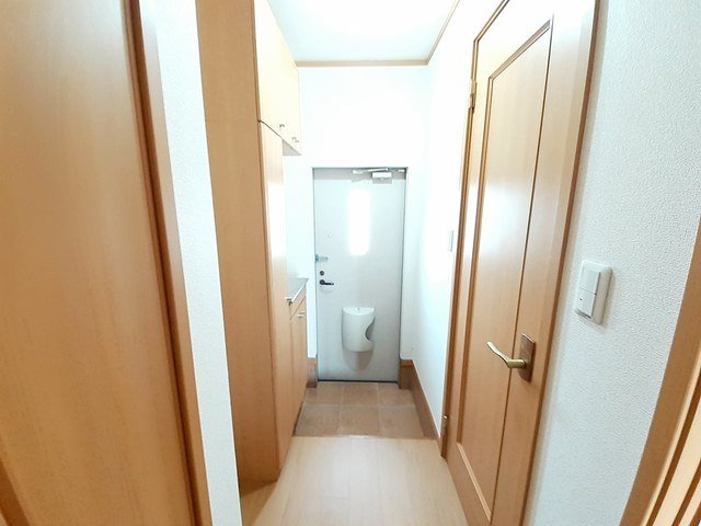 パル　レジデンス三番割Ａの玄関