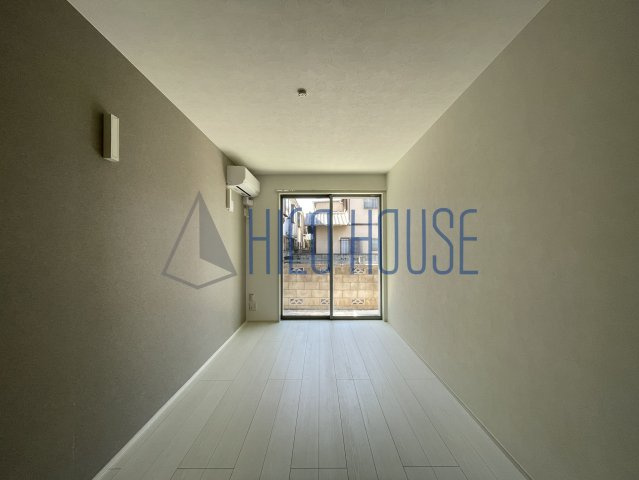 Ambition霞ケ関の居間・リビング