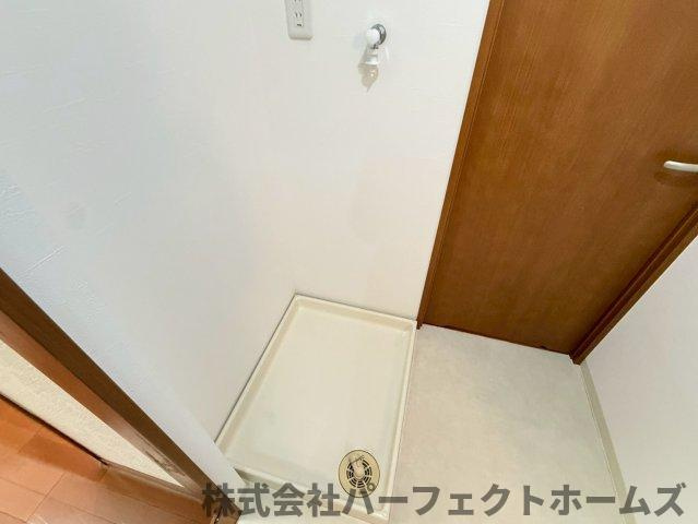 イトーピア香里園ヴァルコートのランドリースペース