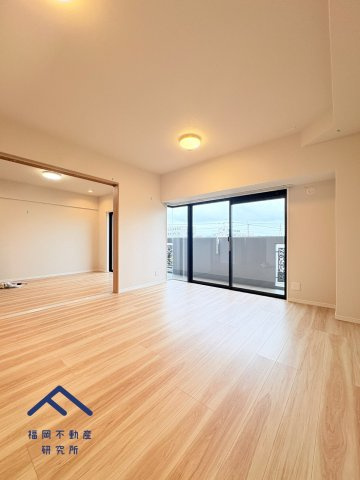 エイルスクエア空港東の居間・リビング