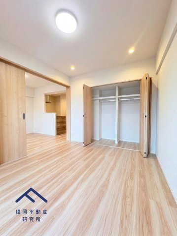 エイルスクエア空港東の洋室