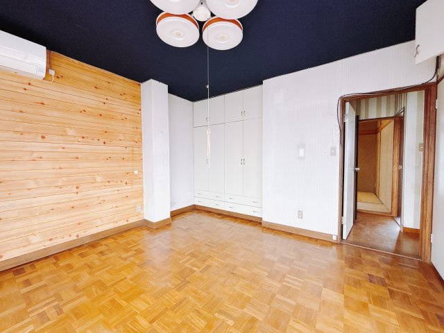 【中古戸建】前橋市昭和町1丁目の洋室|■洋室｜各居室には収納をご用意しています♪常にお部屋を綺麗に保てます！小さなお子様も自然とお片付けができるようになるのでうれしいですよね！