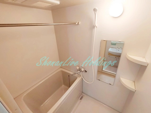 藤沢市羽鳥２丁目のアパートの浴室