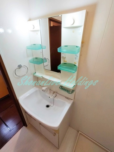 藤沢市羽鳥２丁目のアパートの洗面所