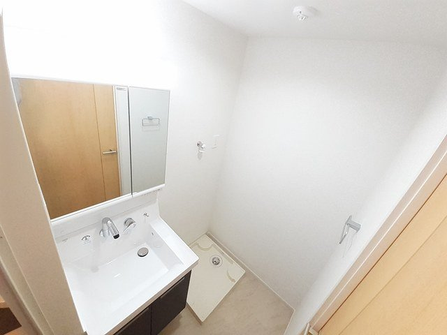 【洗面所】 | グランドメゾン・幸 | ゆったりとスペースのある洗面所