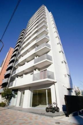 コンシェリア西新宿の外観