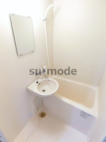 サンフェイム黒田の浴室