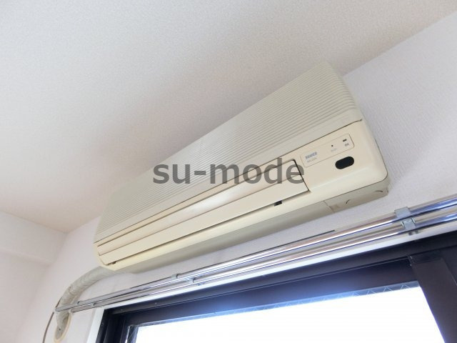 サンフェイム黒田の洋室