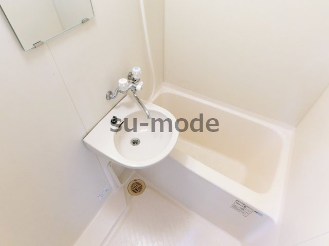 サンフェイム黒田の浴室