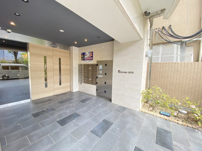 【エントランス】 | ラシーヌ宿院