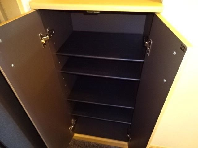 フェアリー西市の収納