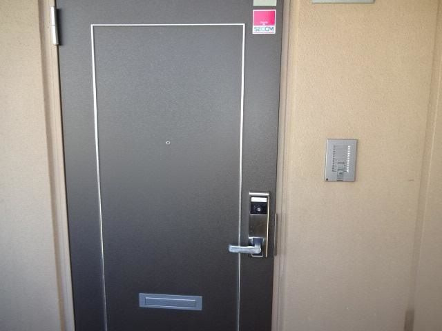 フェアリー西市の玄関