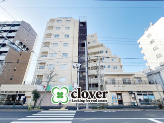 【外観】 | 手入れの行き届いた外壁やエントランスなど、「見ればわかる」レベルで清潔感を保ったマンションです。築年数を感じさせない姿で皆様をお出迎えします。～即日のご見学可能～　お問合せはお気軽にどうぞ。