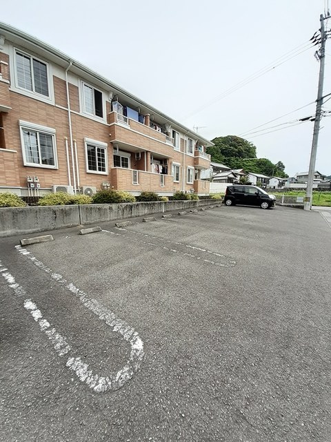 エアリー枝川の駐車場|駐車場
