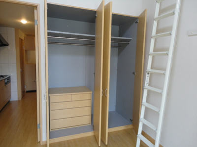 【収納】 | ヴェルパレス | クローゼット（イメージ）