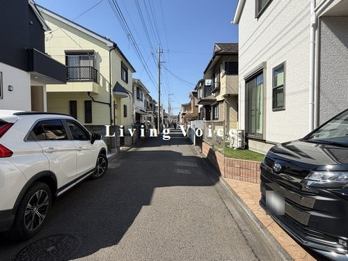 【前面道路含む現地写真】 | 【仲介手数料０円】相模原市南区若松8期　新築一戸建て　2号棟　全2棟 | 相模原市南区若松8期　新築一戸建て　2号棟　全2棟