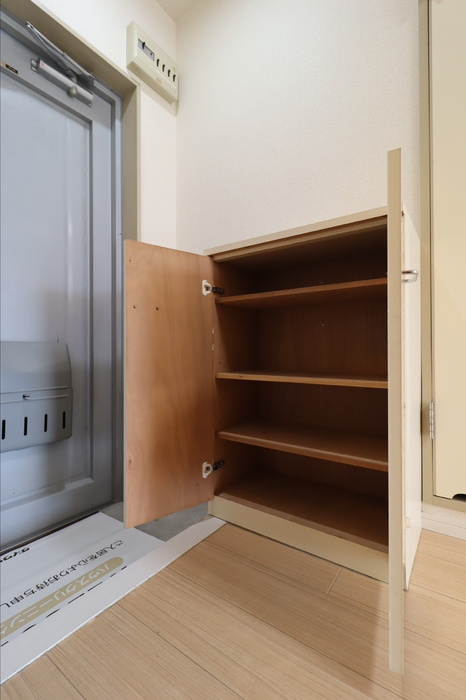 スイートピアfuji　B棟の玄関