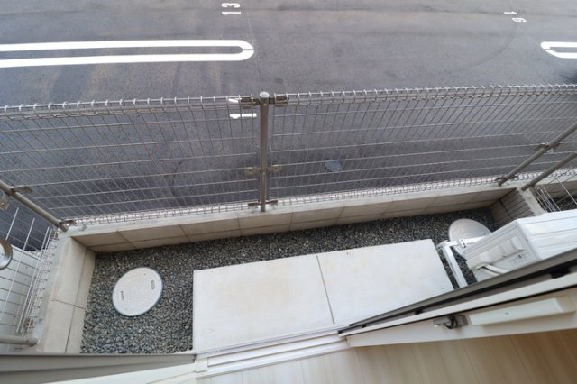 シャルム　B棟の庭