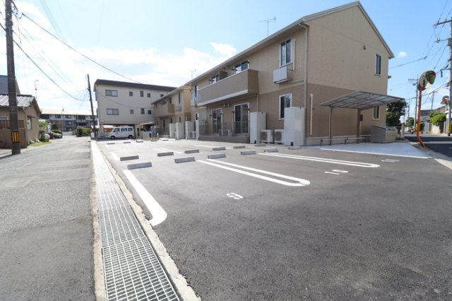 シャルム　B棟の駐車場