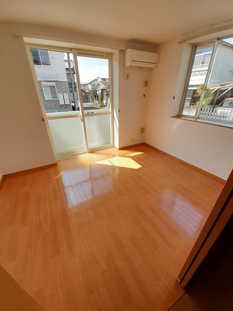 マンダリーナＴ・２　Ｃの居間・リビング|居室・リビング