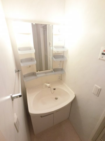 【独立洗面台】