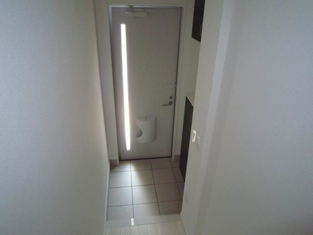 メイプルコートＢの玄関