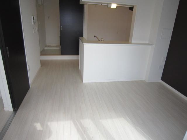 メイプルコートＢの居間・リビング