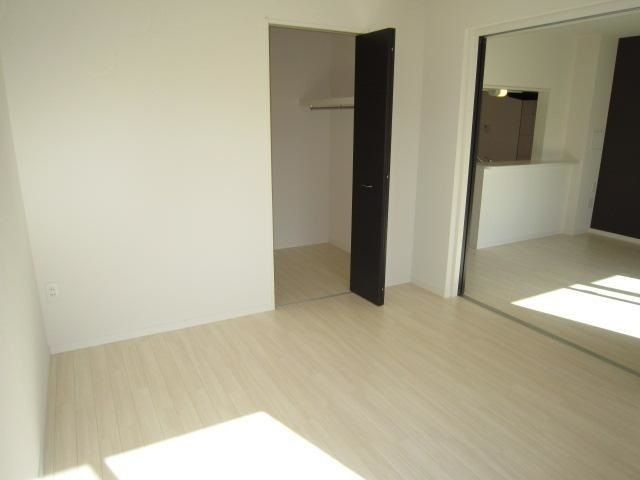 メイプルコートＢの寝室